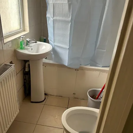 Cosy Studio Flat Forest Road London Exterior photo